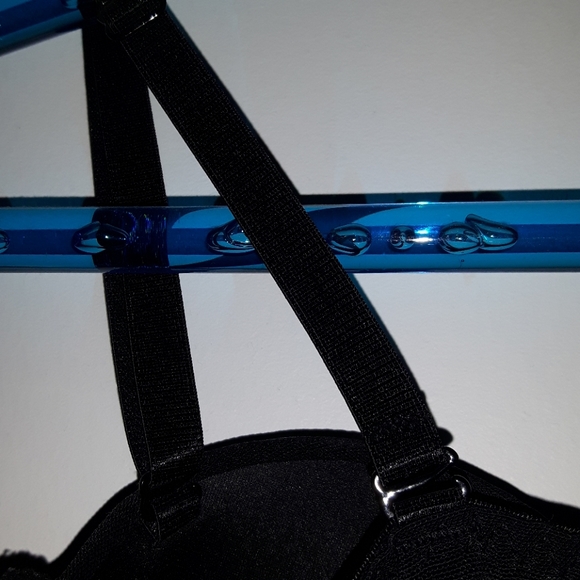 Marilyn Monroe under dress shapewear - Picture 7 of 14